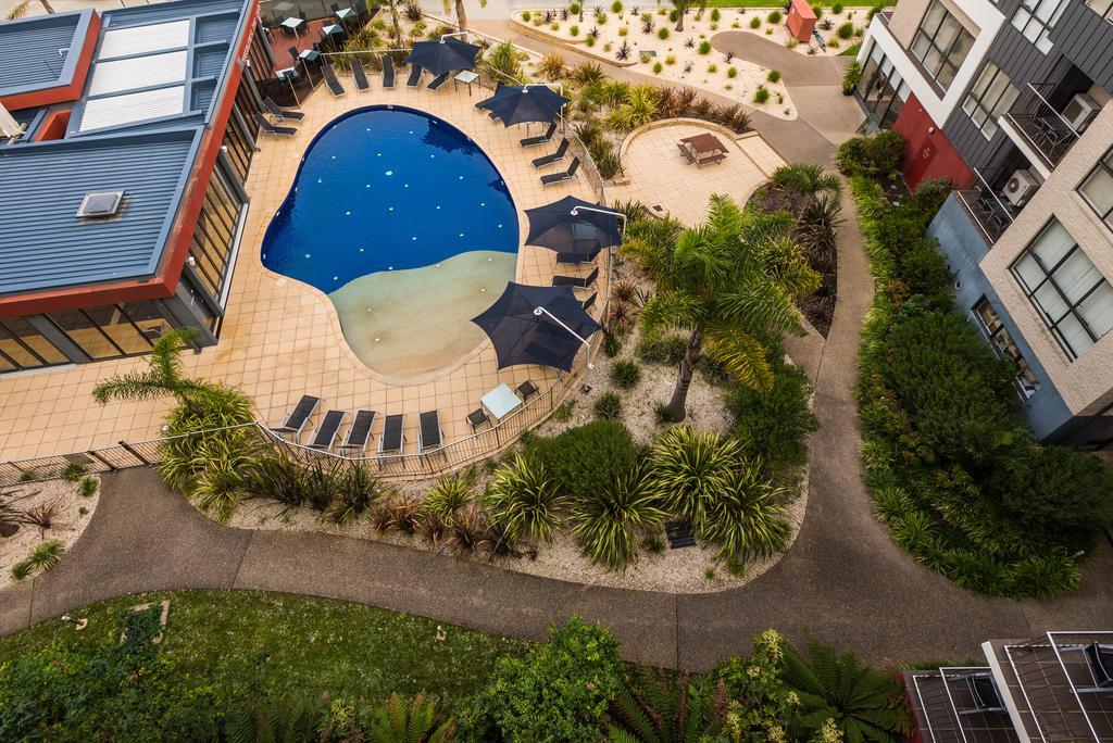 The Esplanade Resort And Spa Лейкс-Энтранс Экстерьер фото